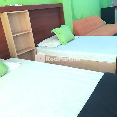 Seungit Syariah Inn Tebet Mitra Reddoorz Dżakarta Zewnętrze zdjęcie