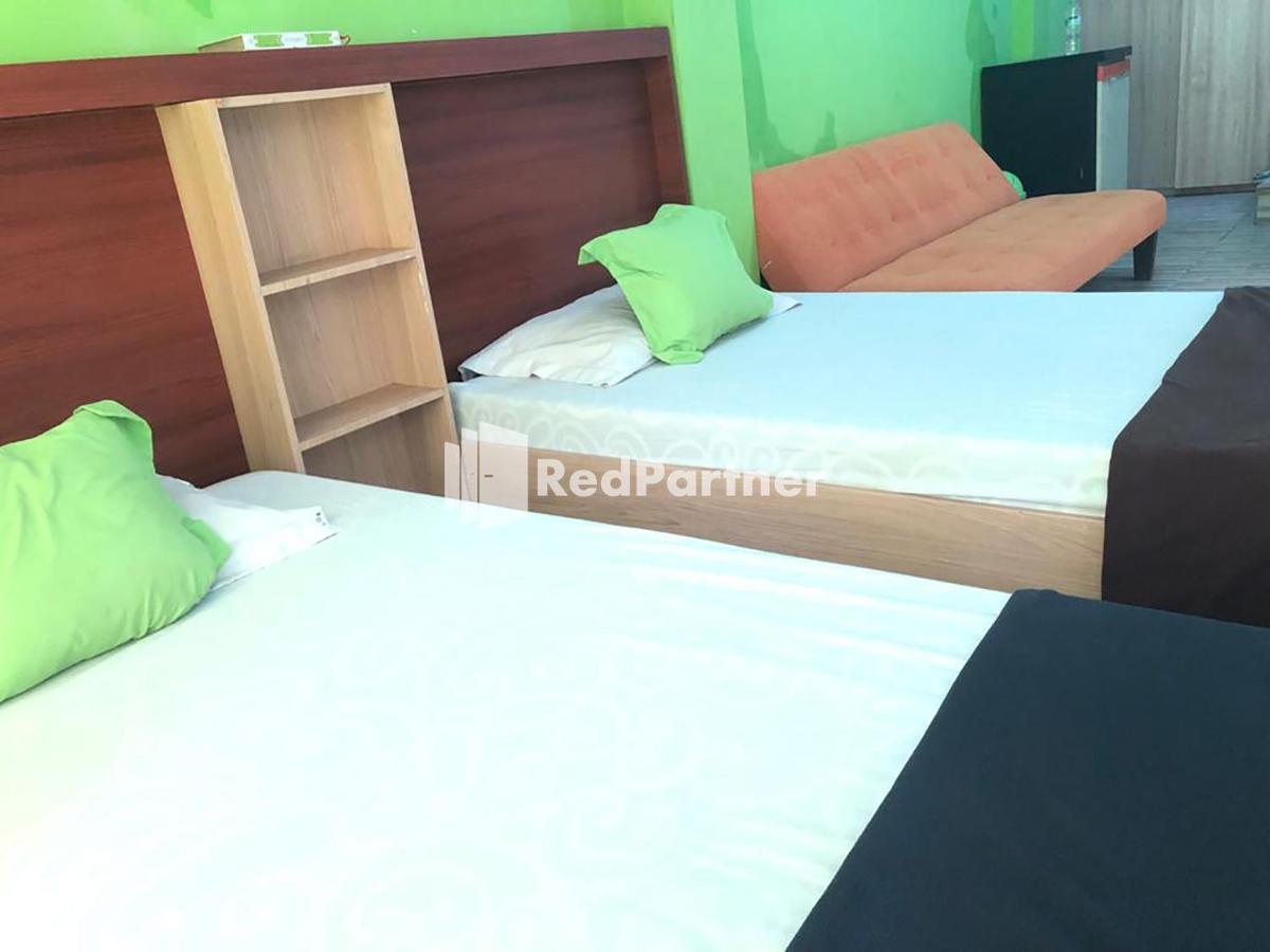 Seungit Syariah Inn Tebet Mitra Reddoorz Dżakarta Zewnętrze zdjęcie
