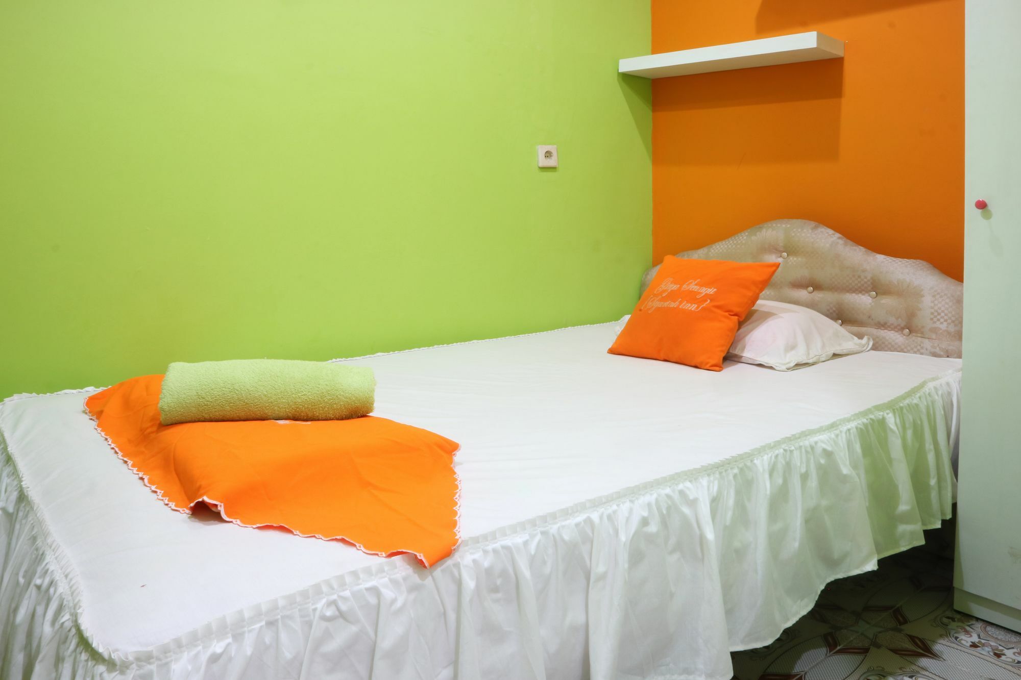Seungit Syariah Inn Tebet Mitra Reddoorz Dżakarta Zewnętrze zdjęcie